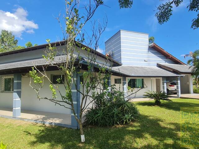 Casa para Venda em Araricá - 2