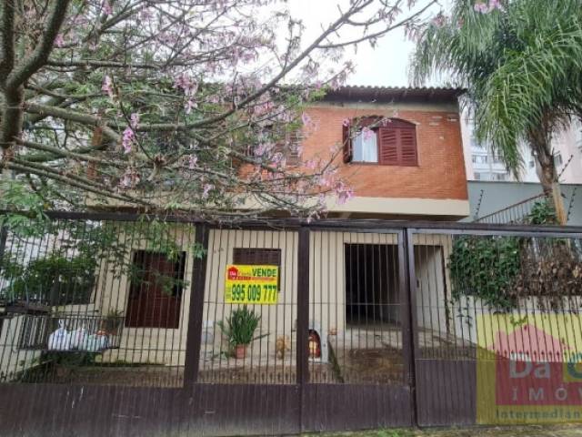 #CA0085-DCI - Casa para Venda em Porto Alegre - RS - 2