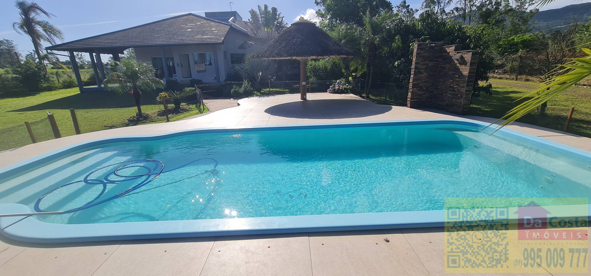 Casa em alto padrão - 5 quartos - 495 m² - Terreno  3.528 m² - Araricá - RS