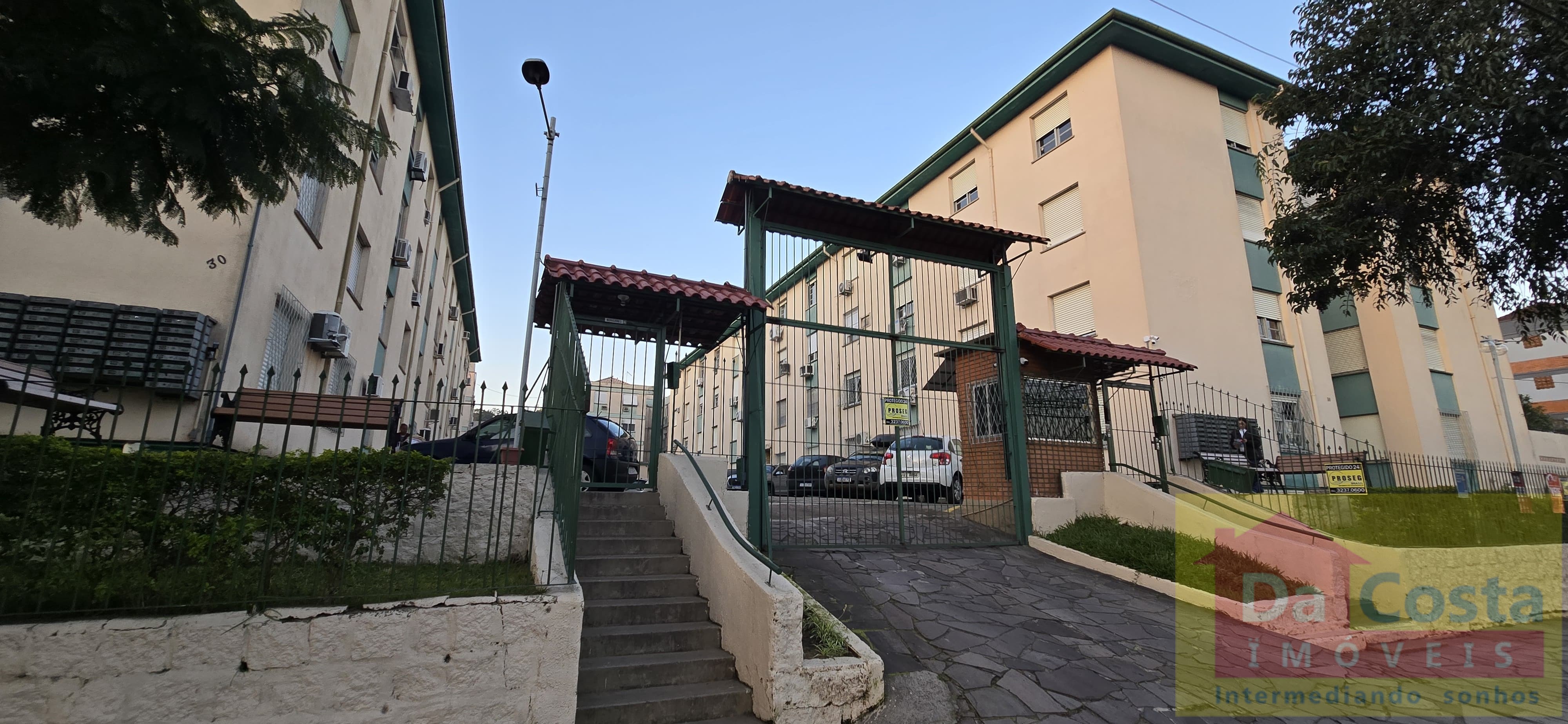 Apartamento com 2 dormitórios à venda, 45 m² - Cristal - Porto Alegre - RS
