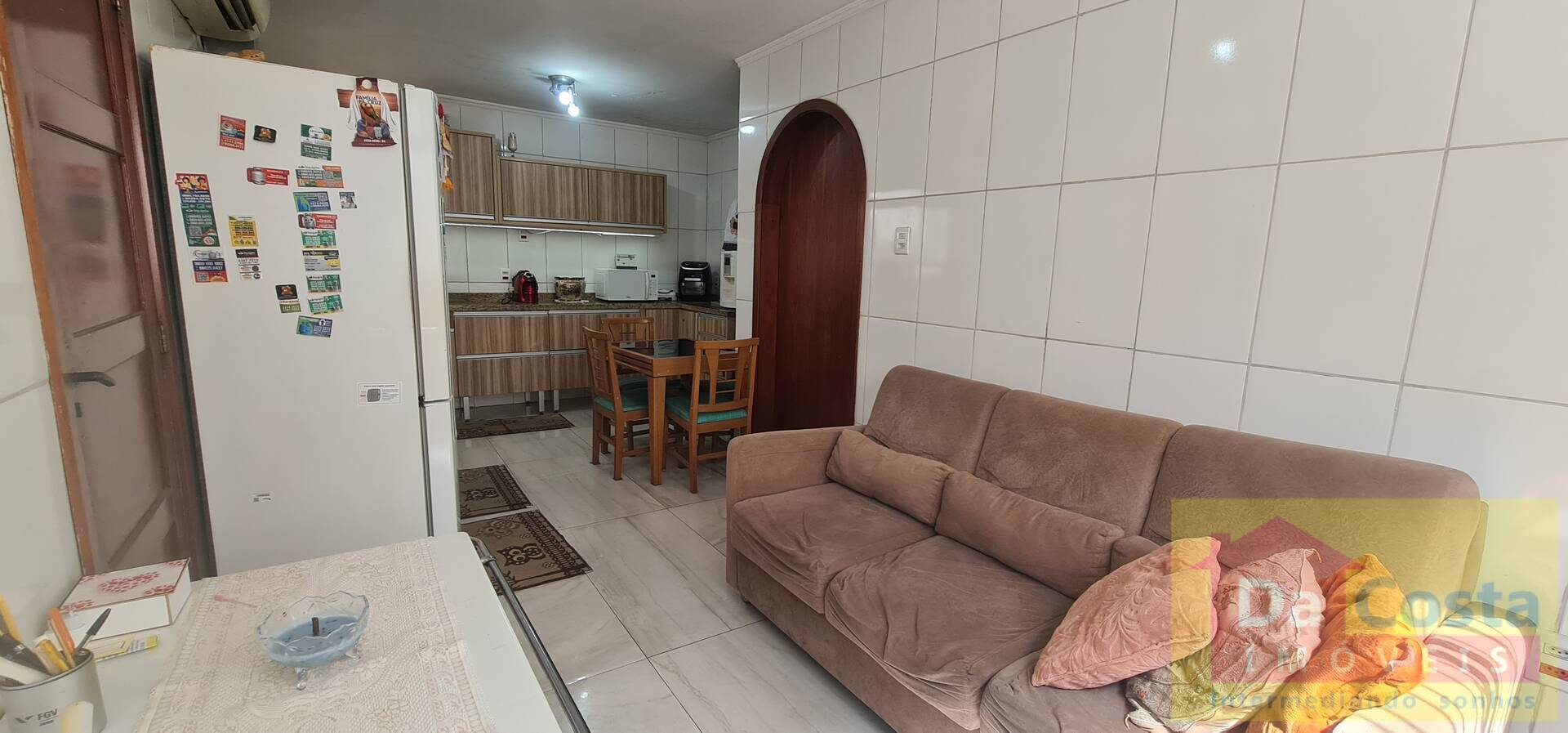 Casa tipo sobrado 4 dormitórios, 387m², Passo Da Areia - Porto Alegre - RS